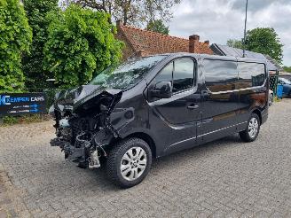 damaged commercial vehicles Renault Trafic 2.0 DCI 150 Aut L2 Airco Navi 2024/4
