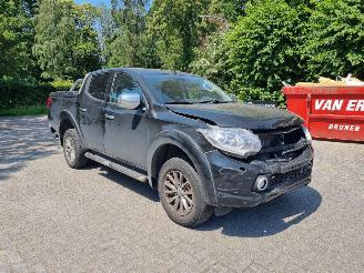 Avarii autoturisme Mitsubishi L-200 2.4 DI-D Aut Double Cab 2016/5