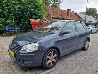 Damaged car Volkswagen Polo 1.2 United Airco 2009/5