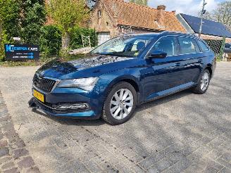 uszkodzony samochody osobowe Skoda Superb 1.5 TSI Bussines Navi Stoelverw. 2022/5