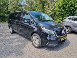 damaged passenger cars Mercedes EQV 300 90KWH Rolstoelbus 5 Stoelen Led Stoelverw 2024/8