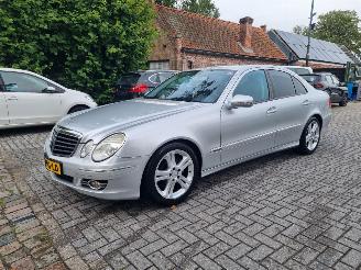 Voiture accidenté Mercedes E-klasse 280 Aut. Avantgarde 2006/8