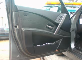 BMW 5-serie 525i picture 15