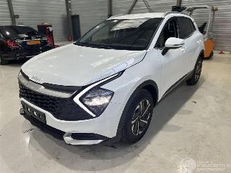 Unfallwagen Kia Sportage hev new car automaat led etc full drivable 2025/6