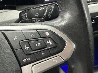 Volkswagen Golf TSI R-LINE DSG IQ LED / BLIND SPOT / CAMERA / STUURVERW VOL! picture 15