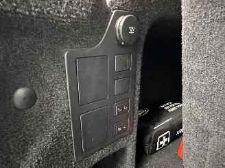 Land Rover Discovery 3.0 TD6 HSE V6 7-PERSOONS BLACK PACK PANORAMA FULL OPTIONS! picture 17