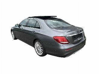 krockskadad bil auto Mercedes E-klasse 200 AMG PANO/LED/19INCH 2016/11