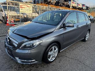 demontáž osobní automobily Mercedes B-klasse  2012/1