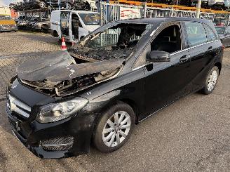 Vrakbiler auto Mercedes B-klasse  2017/1