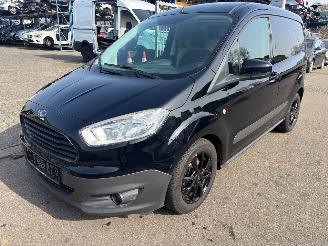 Purkuautot commercial vehicles Ford Transit Courier Van  2017/1