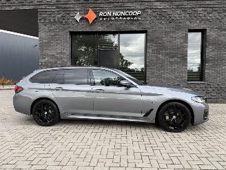 Unfallwagen BMW 5-serie 530e Touring 292PK Steptronic M-Sport Facelift VOL! 2022/11
