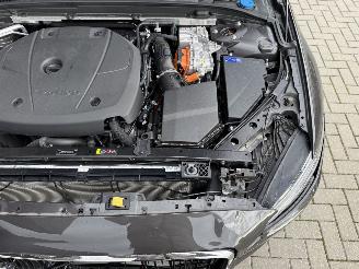 Volvo V-60 2.0 T6 AWD Recharge 253PK Aut. Ultimate Bright VOL! picture 43