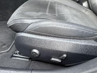 Mercedes C-klasse C300d Estate 265PK 9G-DCT AMG-Line NEW! picture 19