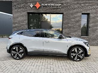skadebil auto Renault Mégane E-Tech EV60 Optimum Charge 220 ICONIC FULL OPTIONS! 2022/9
