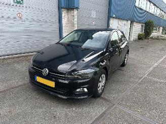 damaged passenger cars Volkswagen Polo 1.0 TSI 2018/8