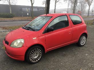 Coche accidentado Toyota Yaris Yaris 1.3 -16v vvt-i Luna 2001/11