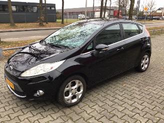 Schadeauto Ford Fiesta Fiesta 1.2 TITANIUM uitvoering GEEN SCHADE 2010/3