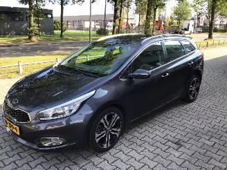 škoda osobní automobily Kia Cee d 1.6 GDI PLUS PACK geen schade 2013/1