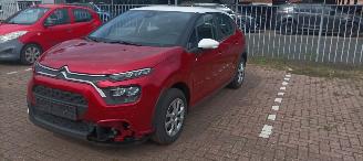  Citroën C3 Bj:11-2022 1.2-12v- benzine Airco Led-Koplampen Led-Achterlichten Mistlampen CruiseControl Stoelverwarming Lichtautomaat Dab-radio 2022/11