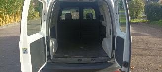 Volkswagen Caddy 2.0-TDI Tüv+Distributieriem nieuw 1-eigenaar Airconditioning Elektrische ramen Elektrische-spiegels verwarmde buitenspiegels centrale vergrendeling met afstandsbediening Start-Stop systeem Tussenwand met glas achteruitrijspiegel Radio met Usb laadvloer h picture 25