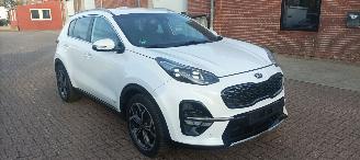 krockskadad bil auto Kia Sportage GT-LINE 2.0-CRDI Automatik 185pk 4x4 JBL full-Led Navi Keyless entry Climatecontrol 4xStoelverwarming Leder Elektrische stoelen 2019/12