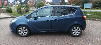 Opel Meriva 1.4-Turbo 140pk Automatik Innovation uitvoering Navi Climatecontrol CruiseControl Stoelverwarming stuurwiel met verwarming trekhaak Achteruitrijcamera privacy glas Mistlampen Led-Dagrijverlichting picture 9