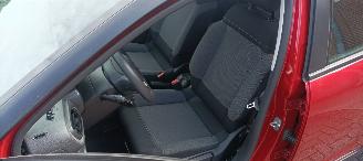 Citroën C3 You! Uitvoering 1.2-benzine 2-Tone Pearl metallic lak Full-Led koplampen Led verlichting Mistlampen Dab Radio elektrische buitenspiegels met verwarming Centrale vergrendeling met afstandsbediening Start-Stop systeem Drivelane assistent Stoelverwarming Lic picture 13