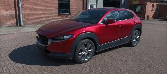 krockskadad bil auto Mazda CX-30 Executive 1.8 Full-Led Leder Memory Navi Head-up Keyless entry Led-Achterlichten Achteruitrijcamera Elektrische achterklep Blindspot Drivelane 2019/8