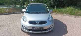  Kia Venga Spirit Edition 1.6-16v Automaat Climatecontrol Stoelverwarming Lichtautomaat Privacyglas keyless Entry trekhaak Parkeersensoren mistlampen 16 inch Sportvelgen Trekhaak 2013/8