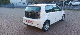 Volkswagen Up! Bj:08-2019 Move Up! 5drs Airconditioning Navigatie-Houder Cruisecontrol Bordcomputer Frontbrakeassistcamera Elektrische ramen Centrale vergrendeling met afstandsbediening Start-Stop systeem 15-inch velgen Parkeersensoren Led-dagrijverlichting picture 6