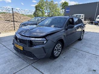  Opel Astra 1.2 Turbo Edition 2024/12