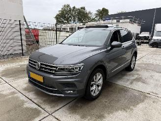 Schadeauto Volkswagen Tiguan 1.4 TSI 4MOTION Highline Business R -PANO-LEDER-NAVI-CAMERA 2018/7