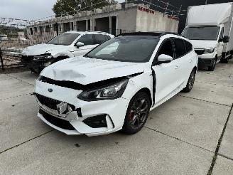 Voiture accidenté Ford Focus 1.5 Ecoboost 150 PK ST-LINE BUSINESS -AUTOMAAT-PANO 2021/10