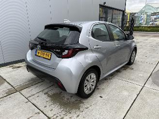 Toyota Yaris 1.5 Hybrid Active -NAVI-PDC-CAMERA picture 5