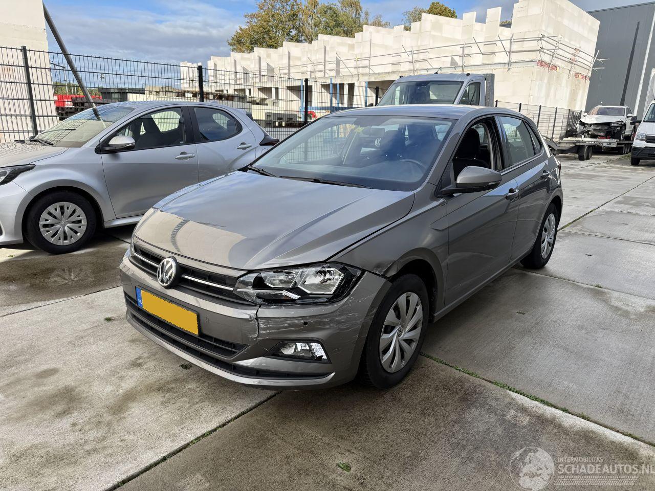 Volkswagen Polo 1.0 TSI Comfortline Business-NACI-CLIMA-PDC-