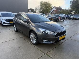 Auto incidentate Ford Focus 1.5 TDCI Titanium Edition AUTOMAAT - NAVI - PDC - CLIMA 2015/6
