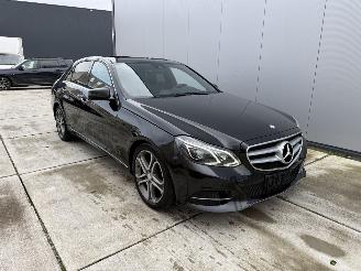 Unfallwagen Mercedes E-klasse 220 d BleuTEC-AUTOMAAT-SCHUIFDAK-LEDER-NAVI 2017/3