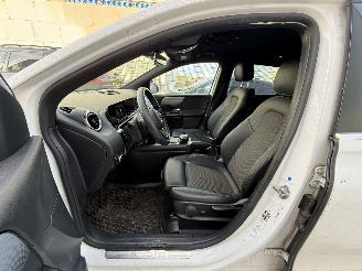 Mercedes B-klasse 200d Advantage 150PK - AUTOMAAT - CAMERA picture 8