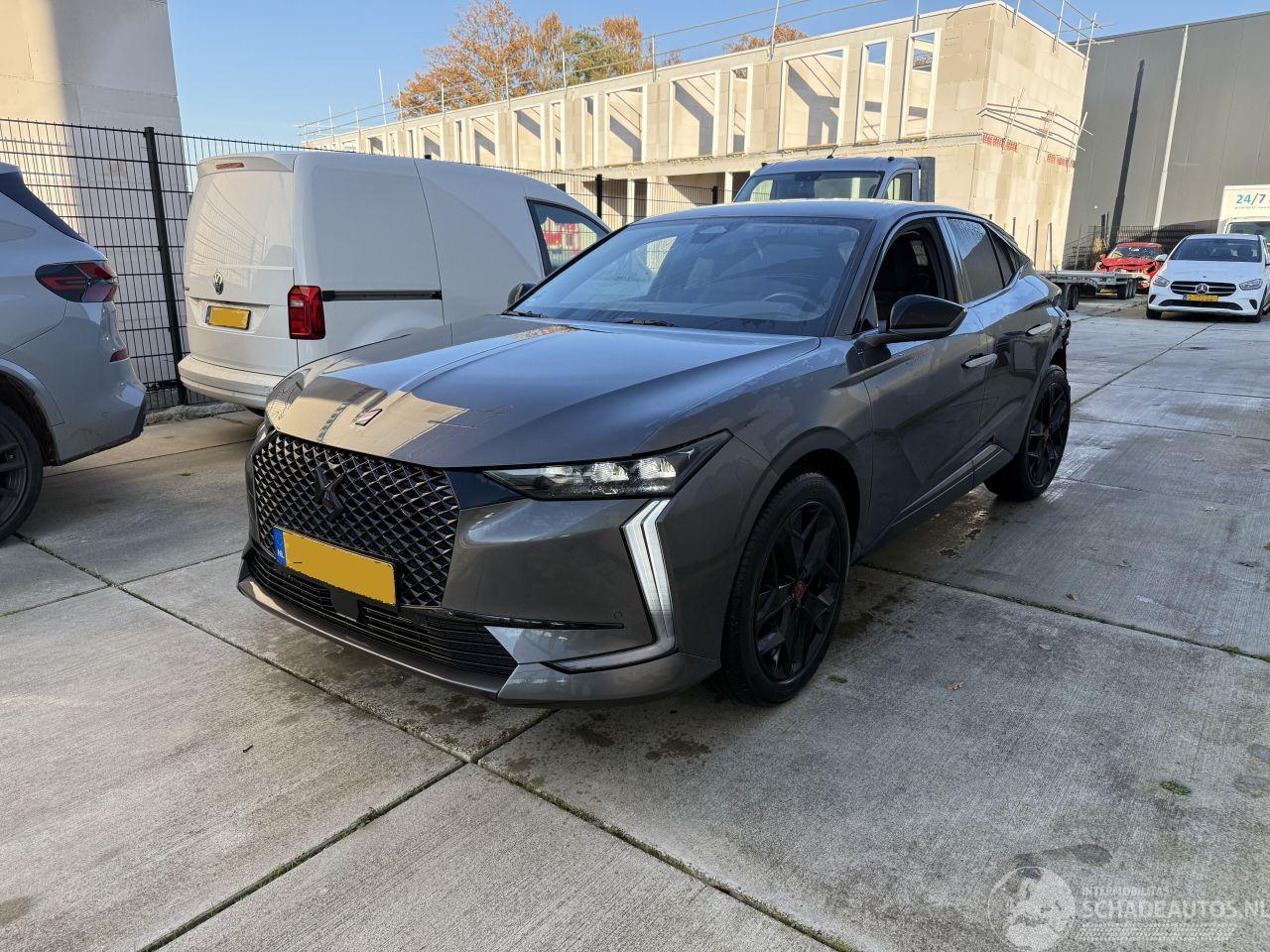 DS Automobiles DS 4 1.2 PureTech Performance Line AUTOMAAT-CAMERA-NAVI