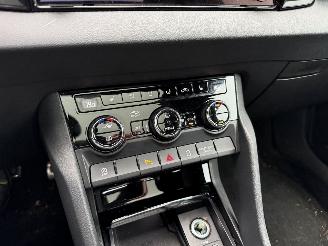 Skoda Karoq 1.5 TSI AUTOMAAT Sportline -PANO-NAVI-CAMERA picture 22