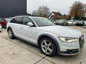 Damaged car Audi A6 allroad 3.0 TDI QUATRO AUTOMAAT 204 PK -NAVI-PANO-PDC 2014/7