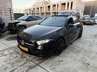 Coche accidentado Mercedes A-klasse 250 e Luxury Line PLUG IN HYBRID -AMG-PANO-CAMERA-NAVI 2022/2