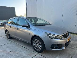 Auto incidentate Peugeot 308 1.2 PureTech GT AUTOMAAT-GLAZENDAK-NAVI-CAMERA 2020/8