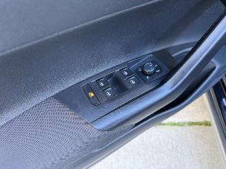 Volkswagen Taigo 1.0 TSI Life Business PANO - CAMERA - NAVI picture 13