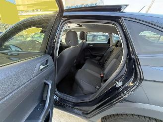 Volkswagen Taigo 1.0 TSI Life Business PANO - CAMERA - NAVI picture 9