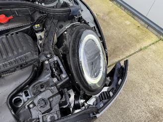 Mini Clubman 1.5 Cooper Business Edition PANO - KEYLESS - LED picture 17