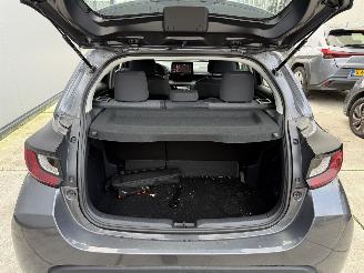 Toyota Yaris 1.5 HYBRID 141 PK-NAVI-PDC-CAMERA picture 10