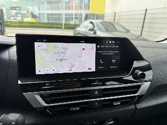 Citroën C4 1.2 HYBRID 136 Buss  AUTOMAAT -CAMERA-NAVI-CLIMA picture 18