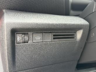 Citroën C4 1.2 HYBRID 136 Buss  AUTOMAAT -CAMERA-NAVI-CLIMA picture 15