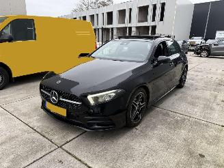 krockskadad bil auto Mercedes A-klasse A180 BUSINESS SOLUTION AMG PANO - SFEER 2019/7
